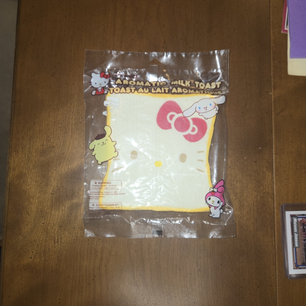 NWT HELLO KITTY iBloom Aeromatic Milk Toast - Picture 5 of 9